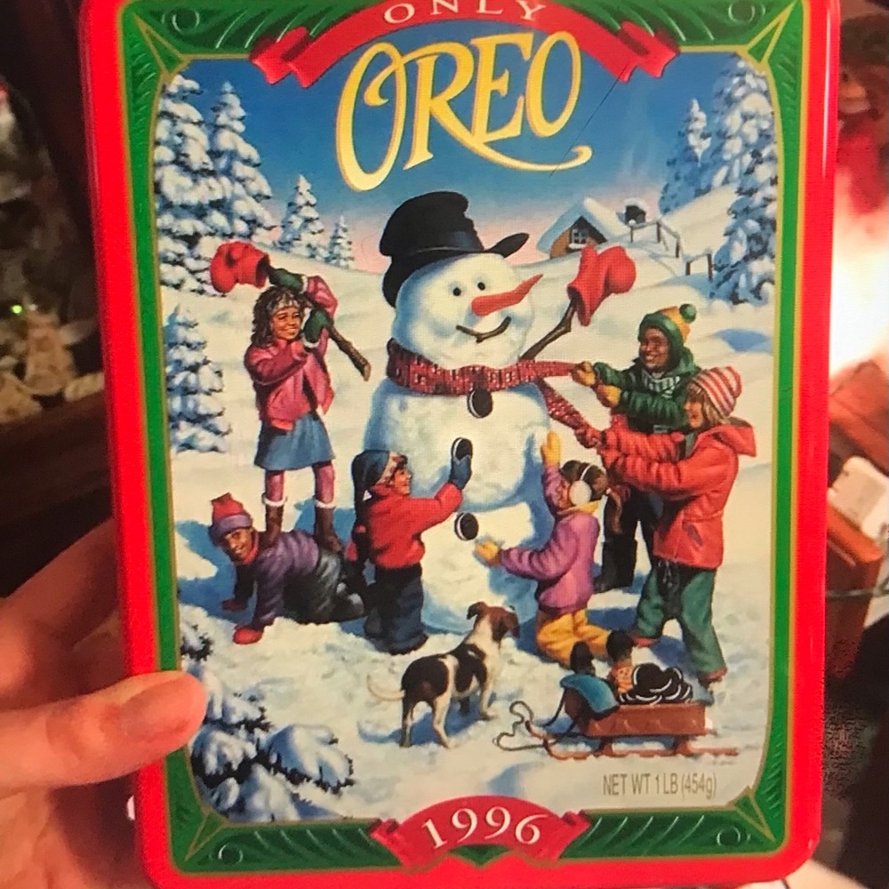 Oreo 1996 Holiday Tin - Festive Snowman Illustration
